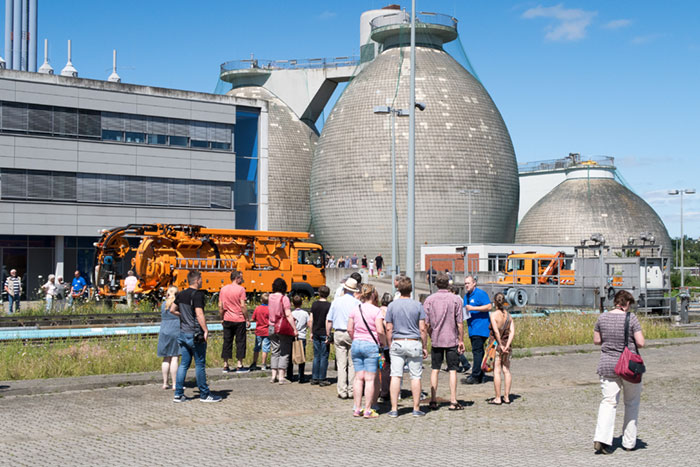 2.500 Besucher beim Tag der offenen Tür im ZKW