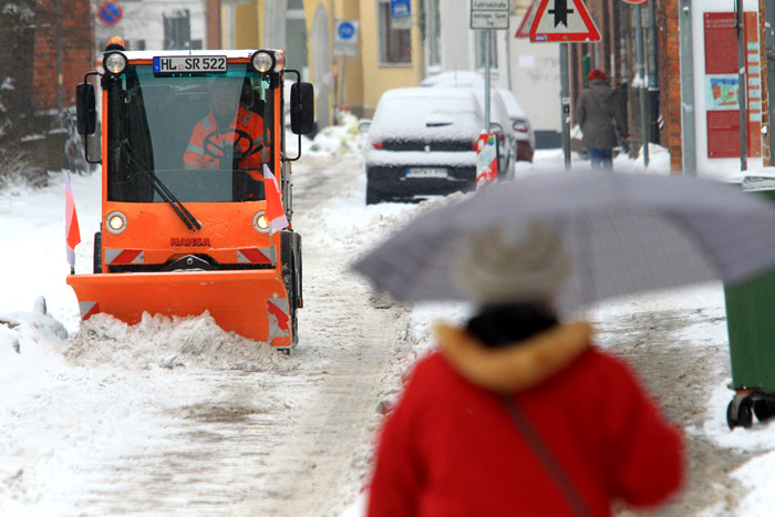 Schnee und Eis umweltfreundlich begegnen – Entsorgungsbetriebe Lübeck